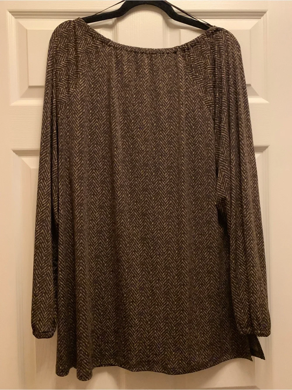 Women’s Michael Kors Size Large Peasant Blouse with Gold Tassel